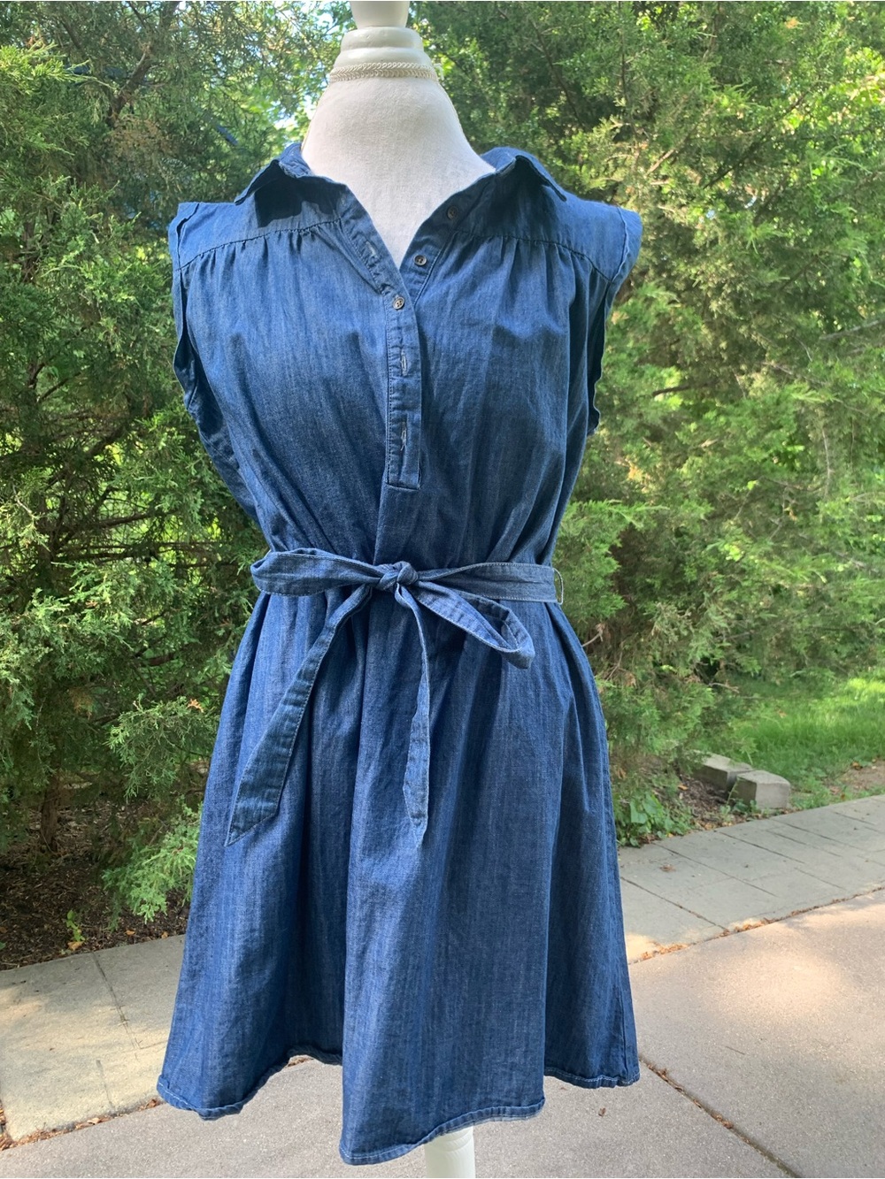 Universal Thread Sleeveless Denim Tie-Waist Dress - Blue